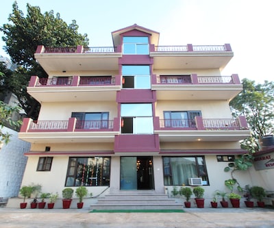 Bharat Resorts
